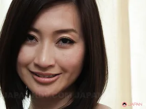 Brunette Asian girl Ami Kikukawa tastes a delicious boner while kneeling