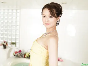 Sexy Asian babe Mai Yoshino shows her creampied shaved pussy after sex