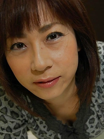 Asian MILF Mari Teramura getting naked and exposing her juicy slit